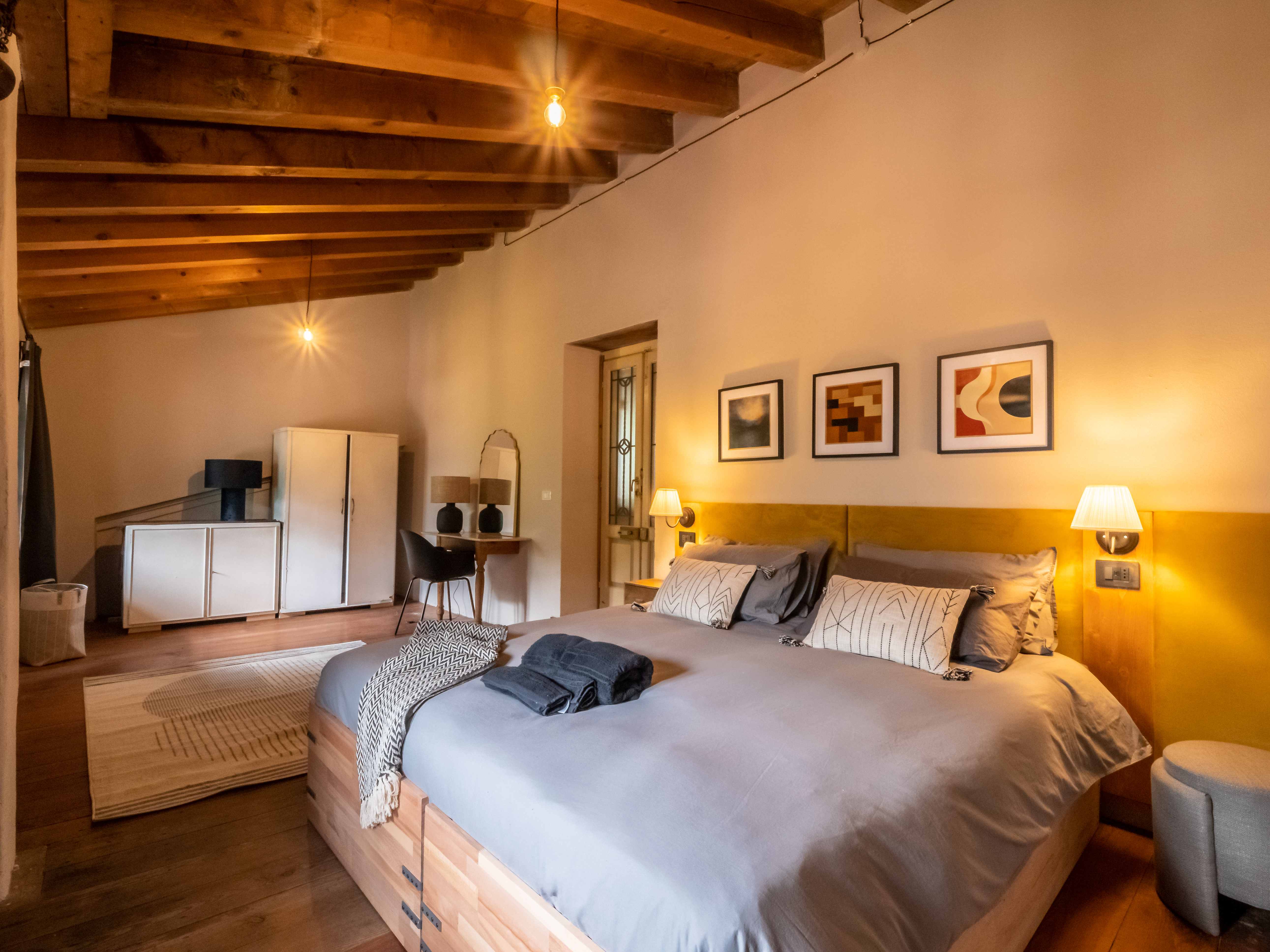 Twin beds configuration