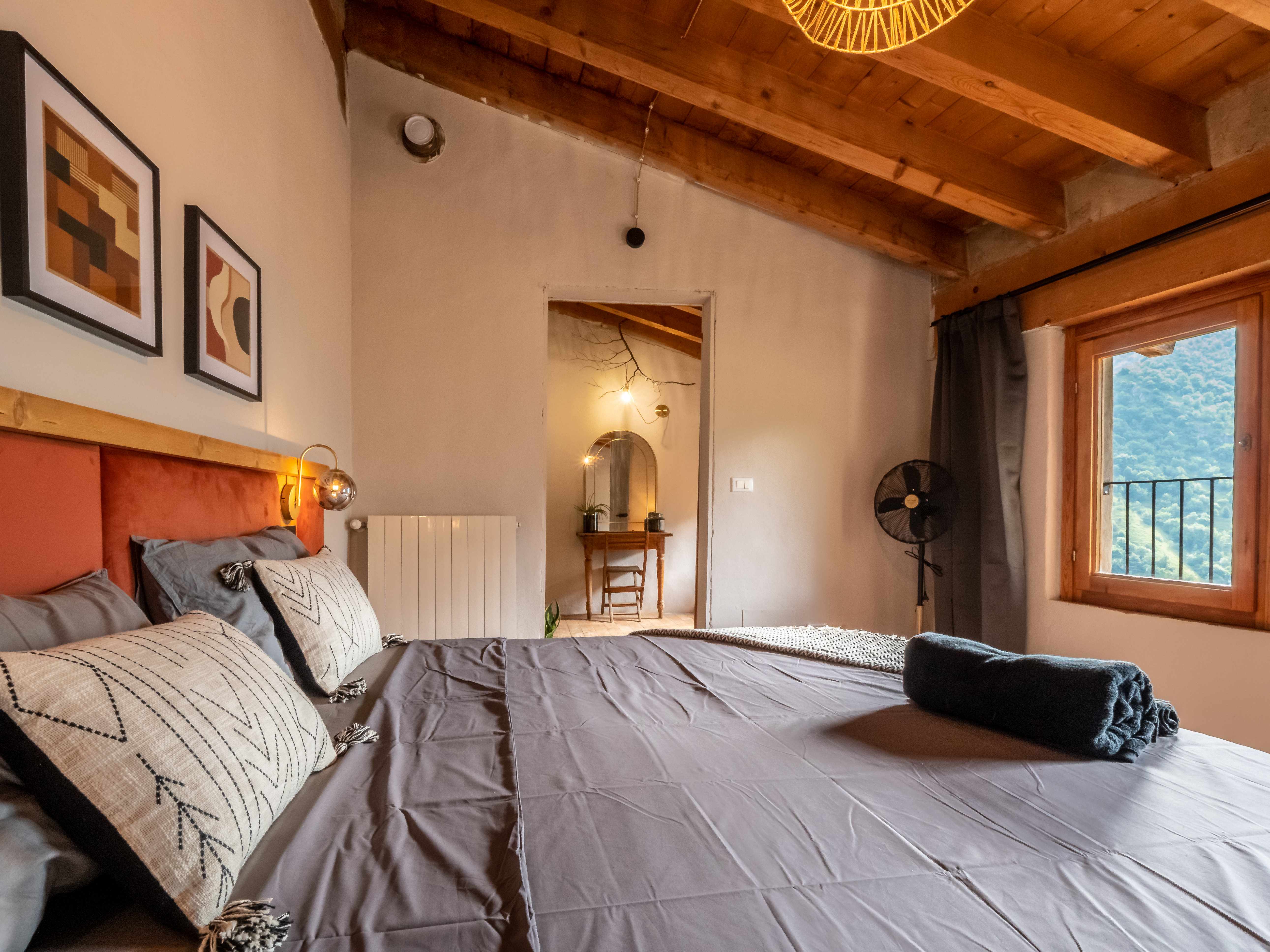 Mountain Suite bedroom